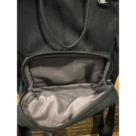 Nike Mini Backpack- Black - Picture 3 of 9